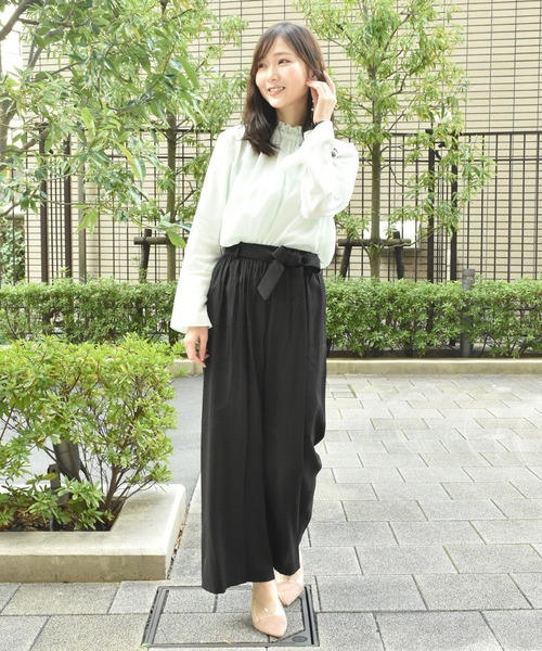 TONE SELECT WEAR(トーンセレクトウェア)の「【TONE SELECT WEAR】サテンストレートパンツ(MI)(その他パンツ・レディース・ブラック/ベージュ/ピンク/グリーン・FREE)」の19枚目の写真