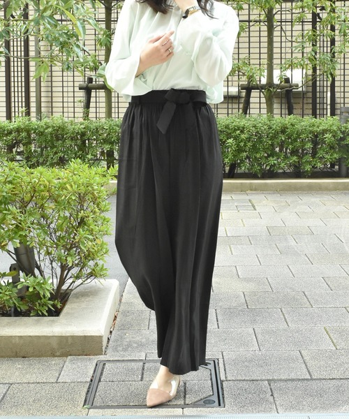 TONE SELECT WEAR(トーンセレクトウェア)の「【TONE SELECT WEAR】サテンストレートパンツ(MI)(その他パンツ・レディース・ブラック/ベージュ/ピンク/グリーン・FREE)」の17枚目の写真