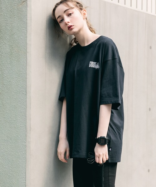 FIRST DOWN（ファーストダウン）の「FIRST DOWN/ファーストダウン LOGO REFLECTOR S/S TEE 半袖Tシャツ（Tシャツ/カットソー・メンズ・ホワイト系その他/ピンク/ブラック/ホワイト・M/L/XL）」の7枚目の写真