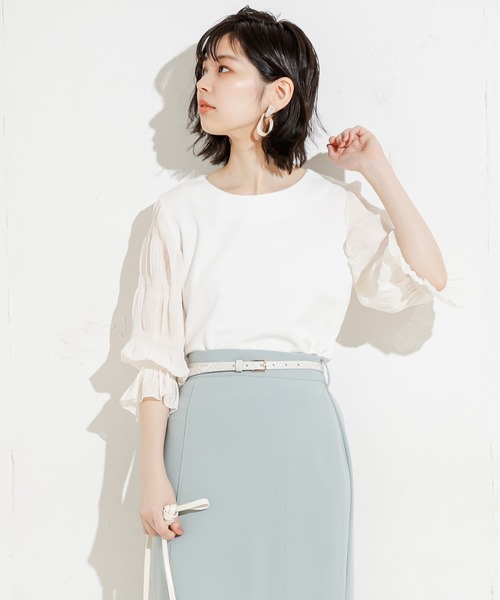natural couture（ナチュラルクチュール）の「マジョリカプリーツ袖プルオーバー（Tシャツ/カットソー・レディース・ベージュ/オフホワイト/ライトグレー/ブラック・FREE）」の2枚目の写真