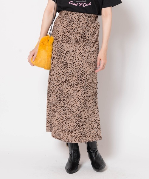 LAYMEE（レイミー）の「Mystic leopard SK / ミスティックレオパードスカート（スカート・レディース・ブラック/ベージュ/ブルー・FREE）」の2枚目の写真