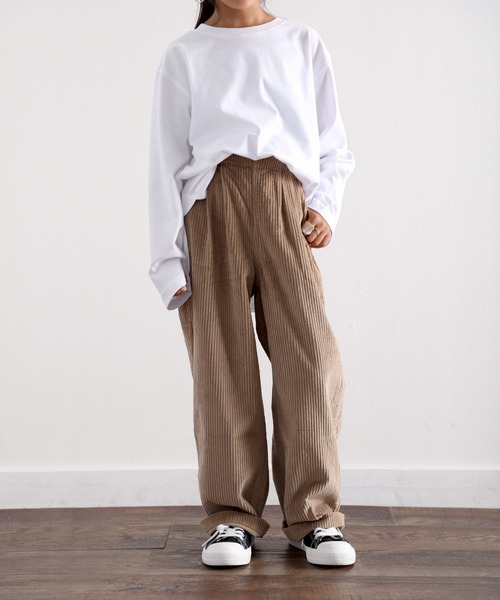 classicalelf(クラシカルエルフ)の「キッズ サイドスリットロング丈ビッグシルエット無地バックプリントロングTシャツ(長袖)(Tシャツ/カットソー・キッズ・ホワイト/ブラック/ブラウン系その他/グリーン系その他・130/140/150)」の10枚目の写真