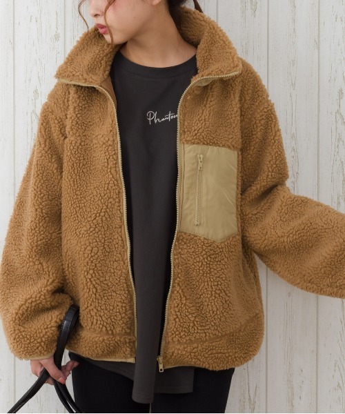 SpRay（スプレイ）の「ボアスタンド配色ブルゾン（ブルゾン・レディース・ホワイト×ブラック/ホワイト系その他/キャメル/ライトベージュ/ベージュ系その他・FREE）」の5枚目の写真