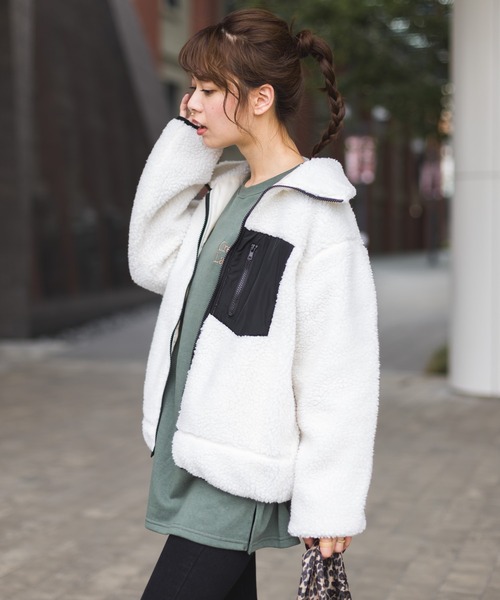 SpRay（スプレイ）の「ボアスタンド配色ブルゾン（ブルゾン・レディース・ホワイト×ブラック/ホワイト系その他/キャメル/ライトベージュ/ベージュ系その他・FREE）」の17枚目の写真