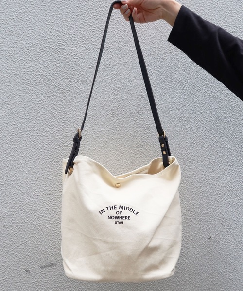 Riberry（リベリー）の「合皮ベルトショルダーバッグ（ショルダーバッグ・レディース・ブラック/ブラウン/ベージュ・FREE）」の11枚目の写真