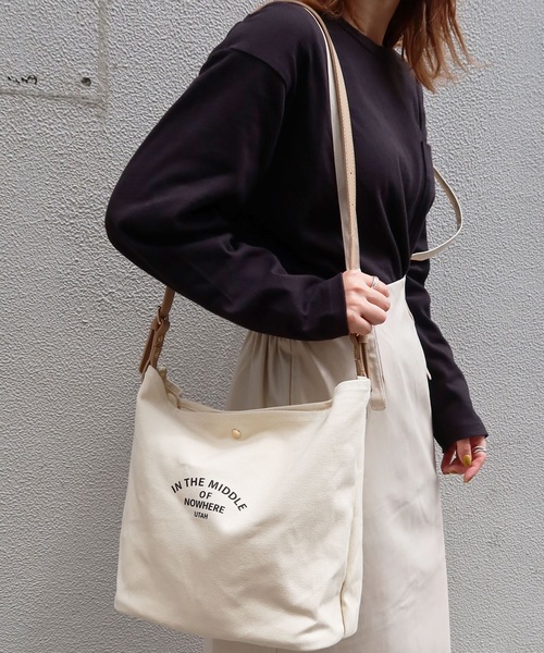 Riberry（リベリー）の「合皮ベルトショルダーバッグ（ショルダーバッグ・レディース・ブラック/ブラウン/ベージュ・FREE）」の14枚目の写真