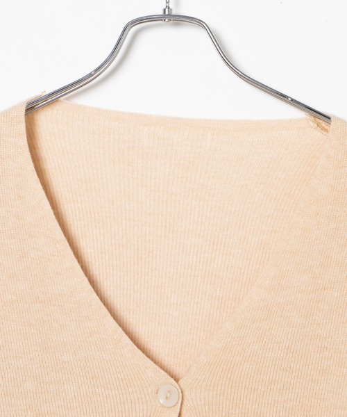 DING（ディング）の「DING/前ボタンショート丈ニットカーディガン（カーディガン/ボレロ・レディース・ブルー/ベージュ/ブラック・FREE）」の11枚目の写真