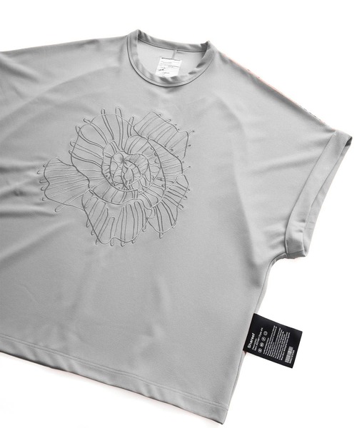 SHAREEF(シャリーフ)の「GEORGETTE JQ P/O "ABSTRACT FLOWER"(Tシャツ/カットソー・メンズ・ブラウン/ネイビー/ブラック/ピンク/ホワイト系その他・2/3/1)」の6枚目の写真