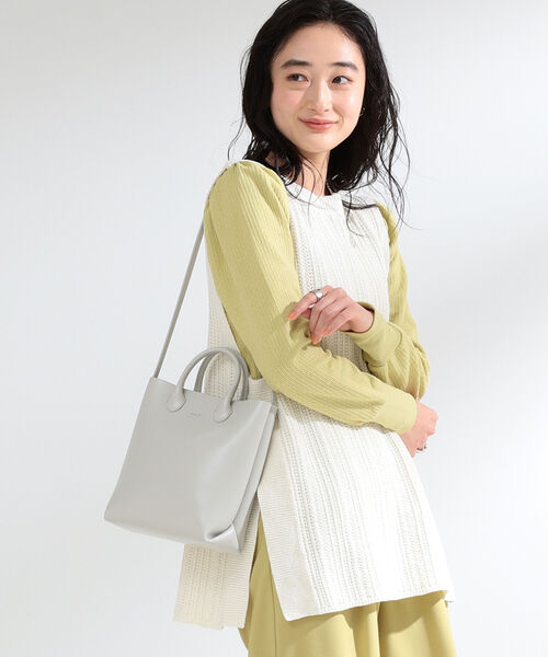 Ray BEAMS（レイビームス）の「Ray BEAMS / ストライプ 柄編 ロングベスト（ベスト・レディース・オフホワイト/ブラック・ONE SIZE）」の3枚目の写真