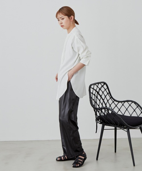 Aunt Marie's(アントマリーズ)の「レザーライクリラックスイージーパンツ(その他パンツ・レディース・ブラック/ベージュ・FREE/SMALL)」の6枚目の写真