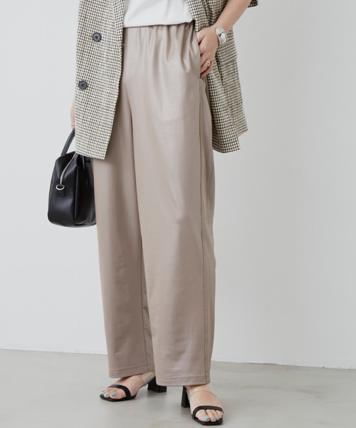 Aunt Marie's(アントマリーズ)の「レザーライクリラックスイージーパンツ(その他パンツ・レディース・ブラック/ベージュ・FREE/SMALL)」の8枚目の写真