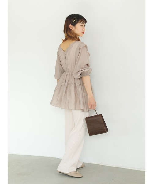 SLURR(スラ―)の「ティアード2wayフリルチュニックブラウス(シャツ/ブラウス・レディース・オフホワイト/ミント/グレイッシュベージュ・FREE)」の22枚目の写真