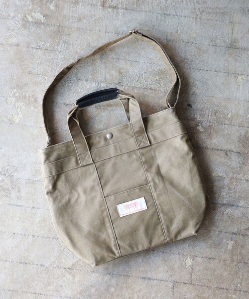 UNIVERSAL OVERALL（ユニバーサルオーバーオール）の「UNIVERSAL OVERALL × B:MING by BEAMS / 別注 2WAY トートバッグ（トートバッグ・メンズ・オフホワイト/ネイビー/カーキ/ブラック/グレー/オリーブ・ONE SIZE）」の4枚目の写真