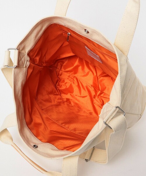 UNIVERSAL OVERALL（ユニバーサルオーバーオール）の「UNIVERSAL OVERALL × B:MING by BEAMS / 別注 2WAY トートバッグ（トートバッグ・メンズ・オフホワイト/ネイビー/カーキ/ブラック/グレー/オリーブ・ONE SIZE）」の8枚目の写真