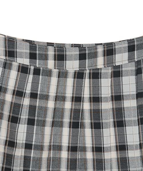 Candy Stripper（キャンディストリッパー）の「CHECK PLEATS MINI スカート（スカート・レディース・レッド/グリーン/ブラック・2/1）」の10枚目の写真