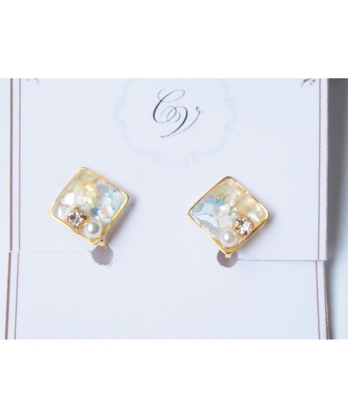 tone(トーン)の「【chez vous】SHELLY kirameki イヤリング (MA)(イヤリング・レディース・ピンク/レインボー/グリーン系その他/ブルー系その他/イエロー系その他/ブラウン/その他/イエロー/ゴールド/ナチュラル/グリーン系その他2/スカイブルー/パープル/その他2/マスタード/グリーン/オレンジ系その他/パープル系その他/ブルー/その他3/ピンク系その他/ライトパープル・FREE)」の14枚目の写真