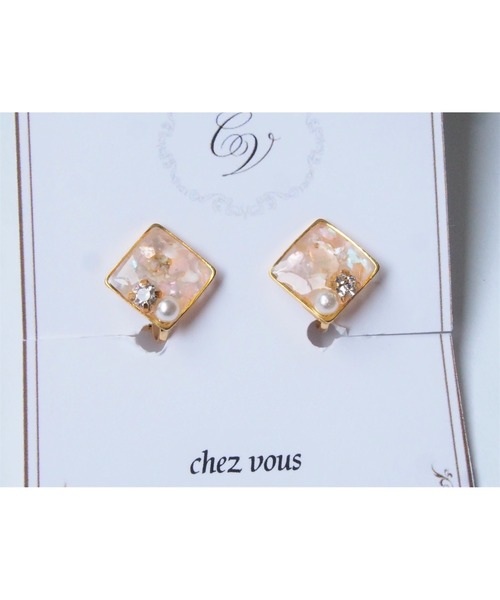 tone(トーン)の「【chez vous】SHELLY kirameki イヤリング (MA)(イヤリング・レディース・ピンク/レインボー/グリーン系その他/ブルー系その他/イエロー系その他/ブラウン/その他/イエロー/ゴールド/ナチュラル/グリーン系その他2/スカイブルー/パープル/その他2/マスタード/グリーン/オレンジ系その他/パープル系その他/ブルー/その他3/ピンク系その他/ライトパープル・FREE)」の15枚目の写真
