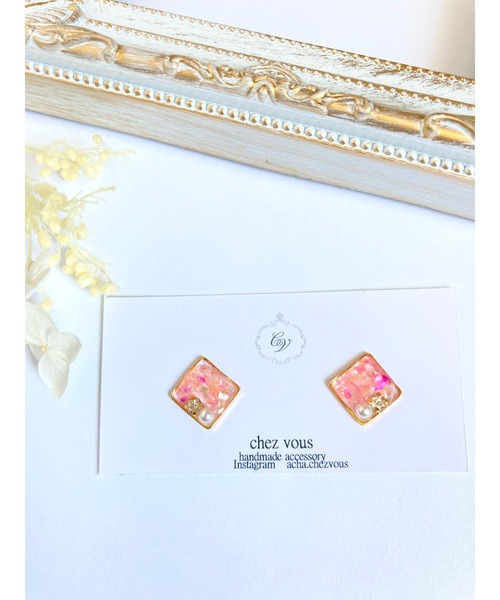 tone(トーン)の「【chez vous】SHELLY kirameki イヤリング (MA)(イヤリング・レディース・ピンク/レインボー/グリーン系その他/ブルー系その他/イエロー系その他/ブラウン/その他/イエロー/ゴールド/ナチュラル/グリーン系その他2/スカイブルー/パープル/その他2/マスタード/グリーン/オレンジ系その他/パープル系その他/ブルー/その他3/ピンク系その他/ライトパープル・FREE)」の19枚目の写真