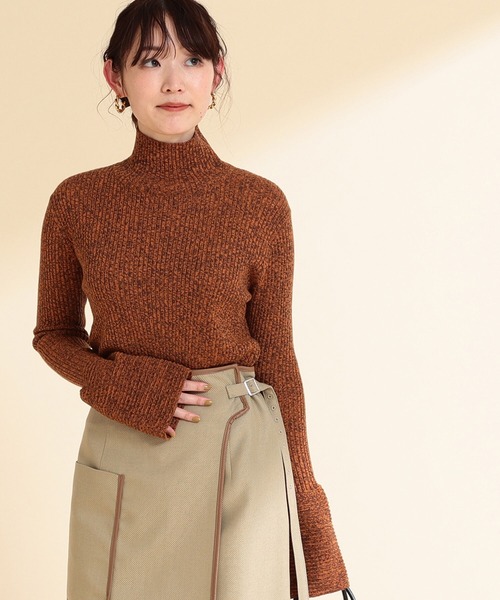 Ray BEAMS(レイビームス)の「Ray BEAMS / メランジ リブタートルネック ニット(ニット/セーター・レディース・オレンジ/ワイン・ONE SIZE)」の5枚目の写真