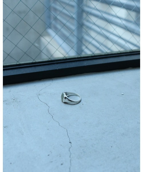 OX JEWELRY（オックスジュエリー）の「Silver Labradorite Ring（リング・メンズ・シルバー・17号/19号/21号）」の5枚目の写真