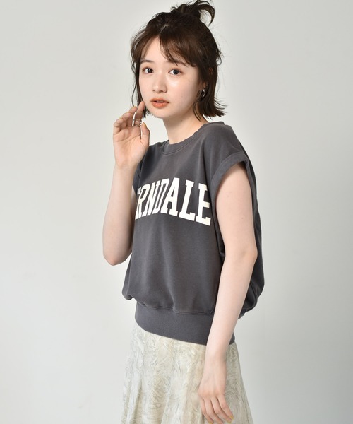 RETRO GIRL（レトロガール）の「アソートロゴベスト（ベスト・レディース・ライトグレー/ホワイト/チャコールグレー・FREE）」の2枚目の写真