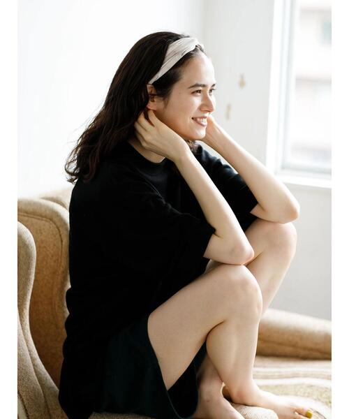 koe（コエ）の「ミニ裏毛モックネック半袖Tシャツ*（Tシャツ/カットソー・レディース・グレー/ホワイト/イエロー/ブラック/ミント・L/S/M）」の15枚目の写真