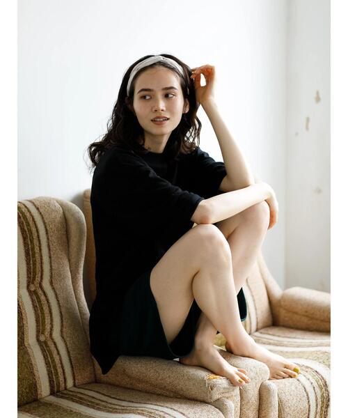 koe（コエ）の「ミニ裏毛モックネック半袖Tシャツ*（Tシャツ/カットソー・レディース・グレー/ホワイト/イエロー/ブラック/ミント・L/S/M）」の12枚目の写真