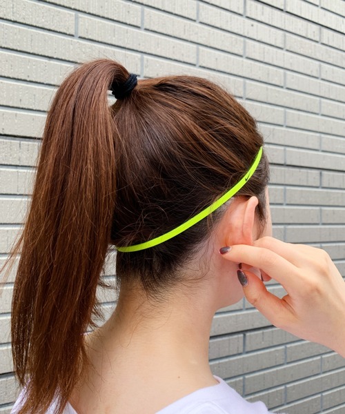 NIKE（ナイキ）の「NIKE(ナイキ)/8本セット スウッシュ スポーツ細ヘッドバンド 8パック（ヘアバンド・レディース・その他1/その他2/その他3/その他4・FREE）」の16枚目の写真