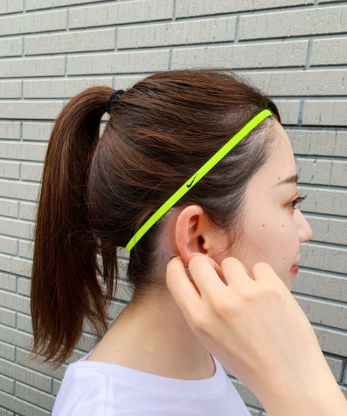 NIKE（ナイキ）の「NIKE(ナイキ)/8本セット スウッシュ スポーツ細ヘッドバンド 8パック（ヘアバンド・レディース・その他1/その他2/その他3/その他4・FREE）」の17枚目の写真