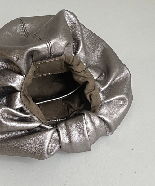 CANAL JEAN（キャナルジーン）の「HELOYSE(エロイーズ) クロワッサンミニバッグ（ハンドバッグ・レディース・ブラック/グレー/ブルー・ONE SIZE）」の8枚目の写真