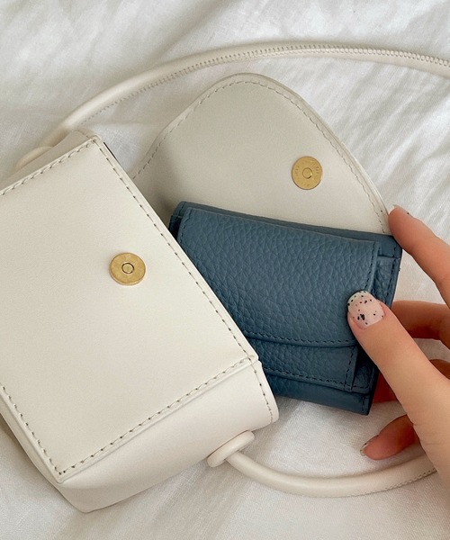 etade（エタード）の「ミニボックス 2wayバッグ etda10（ショルダーバッグ・レディース・ブラック/オフホワイト/オレンジ/グリーン/ライトベージュ・FREE）」の17枚目の写真