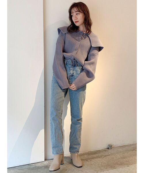 dazzlin(ダズリン)の「ビッグカラーボタンニットトップス(ニット/セーター・レディース・オフホワイト/ブルー/モカ・FREE)」の5枚目の写真