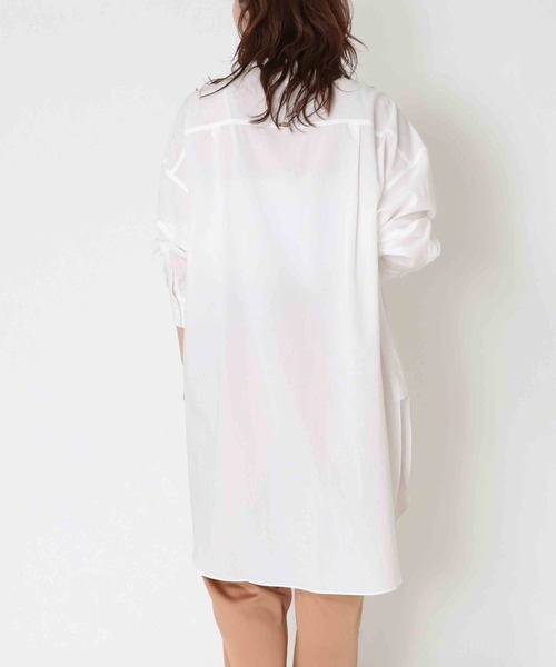 Jines（ジネス）の「バンドカラーラウンドスリットロングシャツ（シャツ/ブラウス・レディース・ブルー/オフホワイト/ベージュ・38）」の12枚目の写真