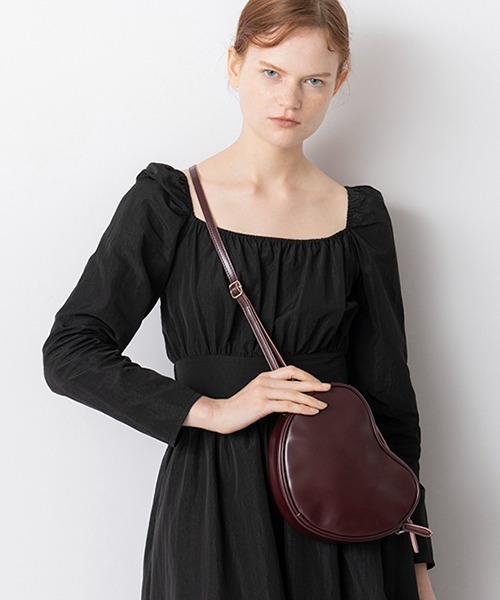 Casselini（キャセリーニ）の「Casselini(キャセリーニ)ハートビーンズショルダーバッグ（ショルダーバッグ・レディース・ブラック/ライム/アイボリー/ボルドー・FREE）」の21枚目の写真