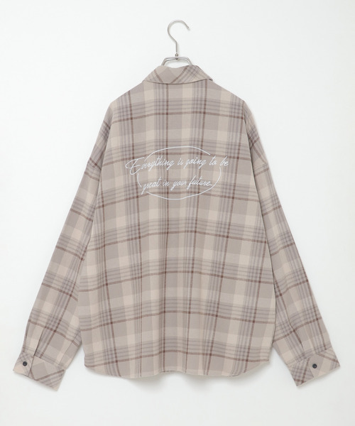VENCEEXCHANGE（ヴァンスエクスチェンジ）の「バック刺繍チェックシャツ（シャツ/ブラウス・メンズ・ベージュ/ブルー・M/L）」の21枚目の写真