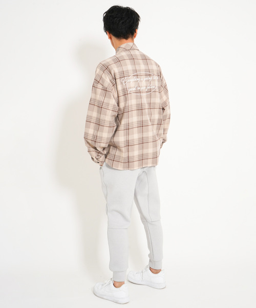 VENCEEXCHANGE（ヴァンスエクスチェンジ）の「バック刺繍チェックシャツ（シャツ/ブラウス・メンズ・ベージュ/ブルー・M/L）」の15枚目の写真