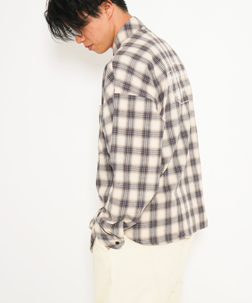 VENCEEXCHANGE（ヴァンスエクスチェンジ）の「バック刺繍チェックシャツ（シャツ/ブラウス・メンズ・ベージュ/ブルー・M/L）」の17枚目の写真