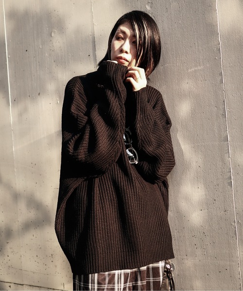rovtski(ロフトスキー)の「AFYF 5GHI NECK SWEATER/ビッグシルエット ハイネック ニットセーター(ニット/セーター・メンズ・ブラック/ダークグリーン/ライトベージュ・FREE)」の2枚目の写真