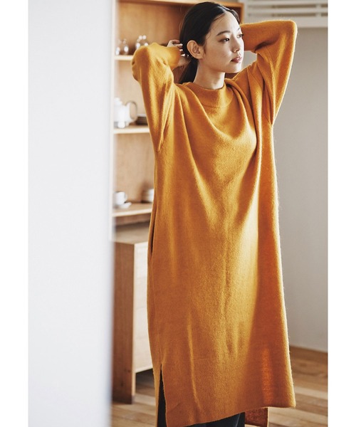 and myera(アンド マイラ)の「and myera ふわりニットワンピース(ワンピース・レディース・イエロー系その他・SMALL/MEDIUM/LARGE/X-LARGE)」の2枚目の写真