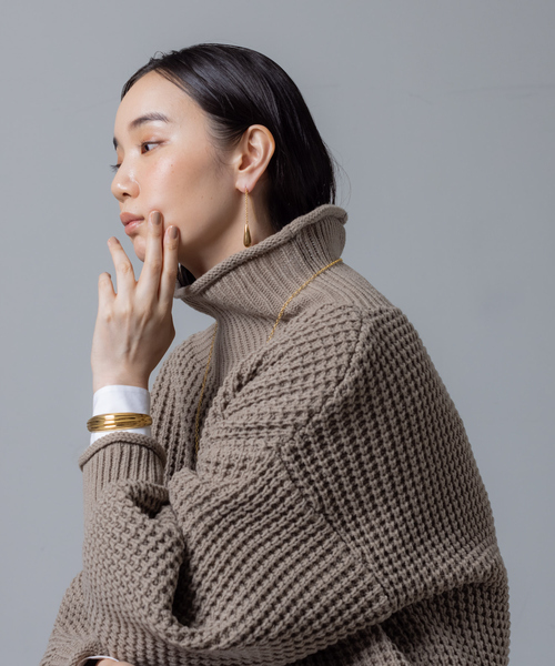 SOKO（ソコ）の「【SOKO/ソコ】SHUJAA THREADER ピアス（ピアス（両耳用）・レディース・ゴールド・フリー）」の7枚目の写真