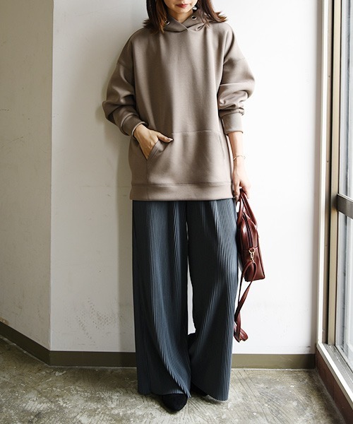 and it_(アンドイット)の「スクーバパーカー(パーカー・レディース・ブルー/グレイッシュベージュ/ブラウン/チャコールグレー/アイボリー/カーキ/ブラック・L/M)」の10枚目の写真