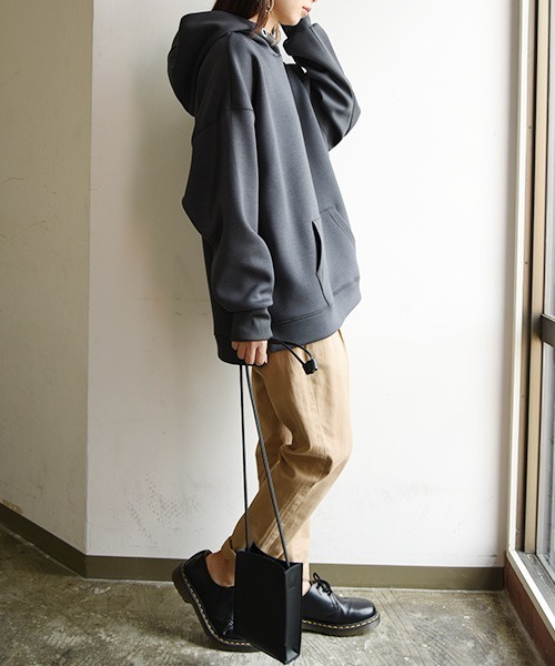 and it_(アンドイット)の「スクーバパーカー(パーカー・レディース・ブルー/グレイッシュベージュ/ブラウン/チャコールグレー/アイボリー/カーキ/ブラック・L/M)」の12枚目の写真