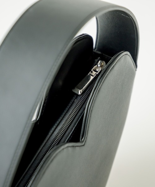 mystic（ミスティック）の「Lara TINY HEART BAG（ショルダーバッグ・レディース・ブラック/グレー・FREE）」の12枚目の写真