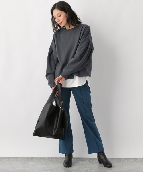 LEPSIM（レプシィム）の「ソデパフショートプルオーバー　262388（スウェット・レディース・ブラック/ライトパープル/グレイッシュベージュ・FREE）」の4枚目の写真