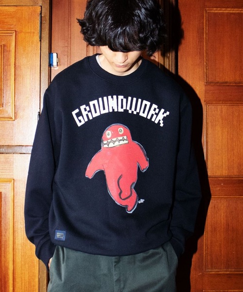 GROUNDWORK(グラウンドワーク)の「GROUNDWORK/DUMBMONプルオーバー 2262535(スウェット・メンズ・ライトベージュ/ネイビー/チャコール・MEDIUM/LARGE)」の3枚目の写真