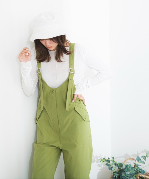 FREE'S MART(フリーズマート)の「◆コクーンサロペット(サロペット/オーバーオール・レディース・ベージュ/グリーン・SMALL/MEDIUM)」の2枚目の写真