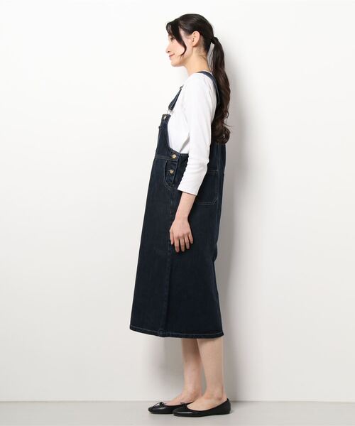 Cham.(チャム)の「デニムサロペット(サロペット/オーバーオール・レディース・インディゴブルー・F)」の2枚目の写真