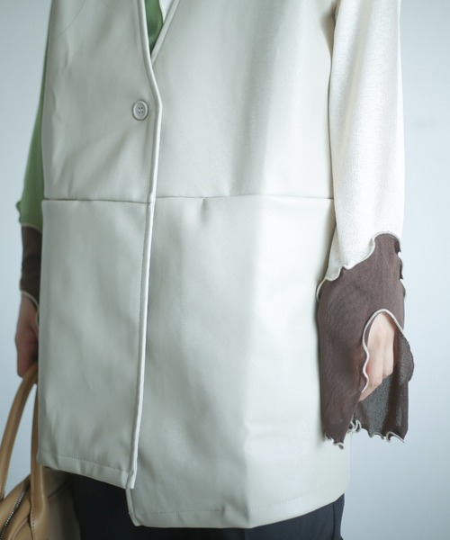 spoon store（スプーンストア）の「フェイクレザーベスト（ベスト・レディース・ブラック/グレー系その他・フリー）」の13枚目の写真