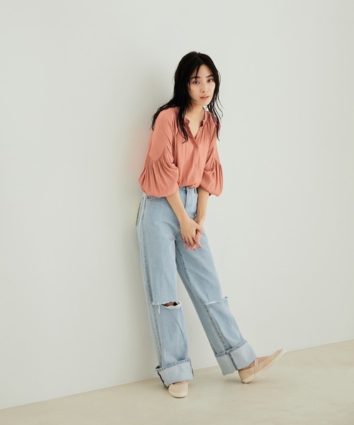 【WEB限定】とろみ素材ボリューム袖バンドカラーブラウス