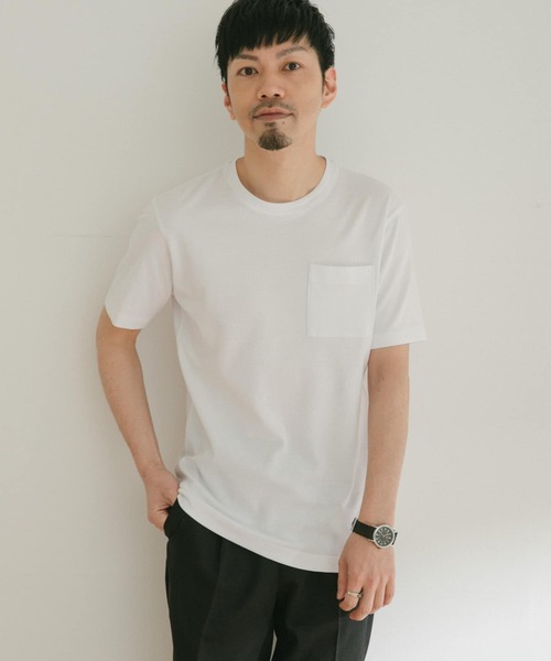ITEMS URBANRESEARCH(アイテムズ アーバンリサーチ)の「ポンチ クルーネックポケットTシャツ(Tシャツ/カットソー・メンズ・オフホワイト/ブラック/ブラウン・LARGE/MEDIUM)」の2枚目の写真